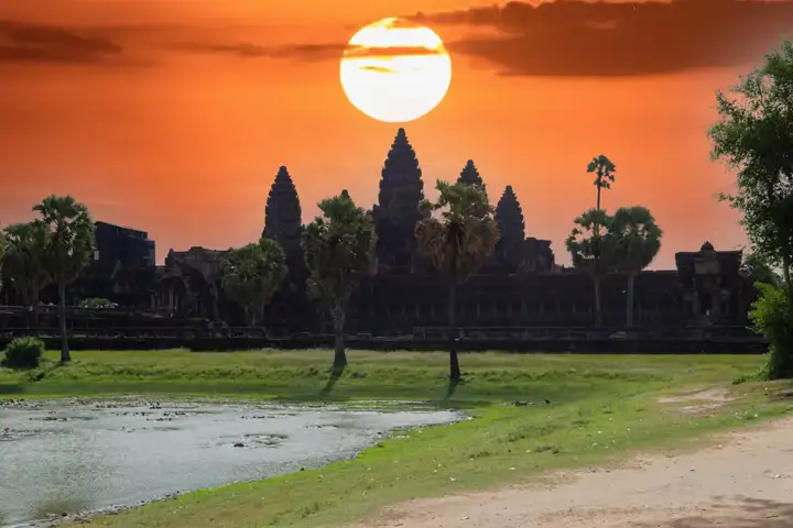 Lever de soleil sur Angkor Wat